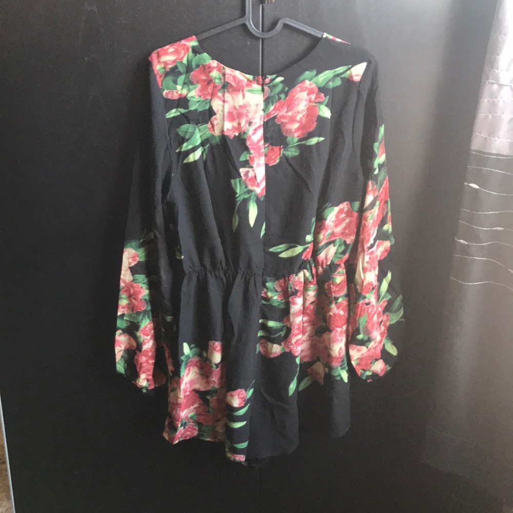 Romper - Picture 4 of 4